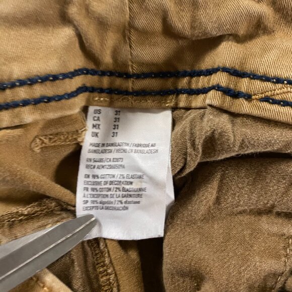American Eagle Outfitters Extreme Flex Longer Length Cargo Shorts Men's 31 Khaki - Picture 9 of 13